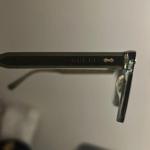 Selling BRAND NEW gucci glasses, comes with beautiful case- NEVER WORN! stylish.